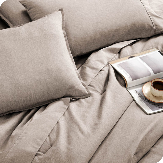 How Many Pillowcases to Own - Bare Home