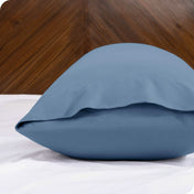 Close up of the envelope closure on a body pillowcase