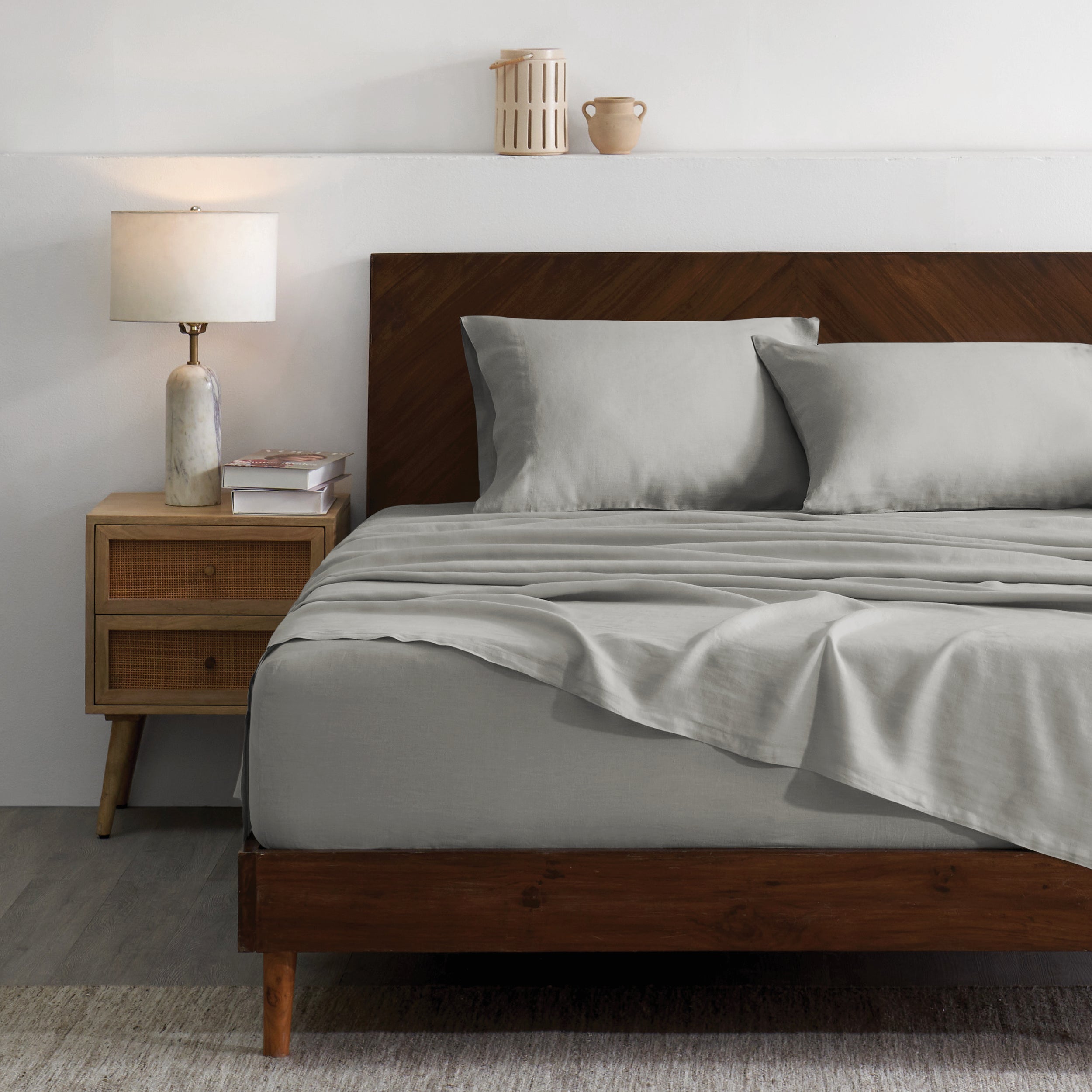Images Extended Content Linen Sheet Set 2