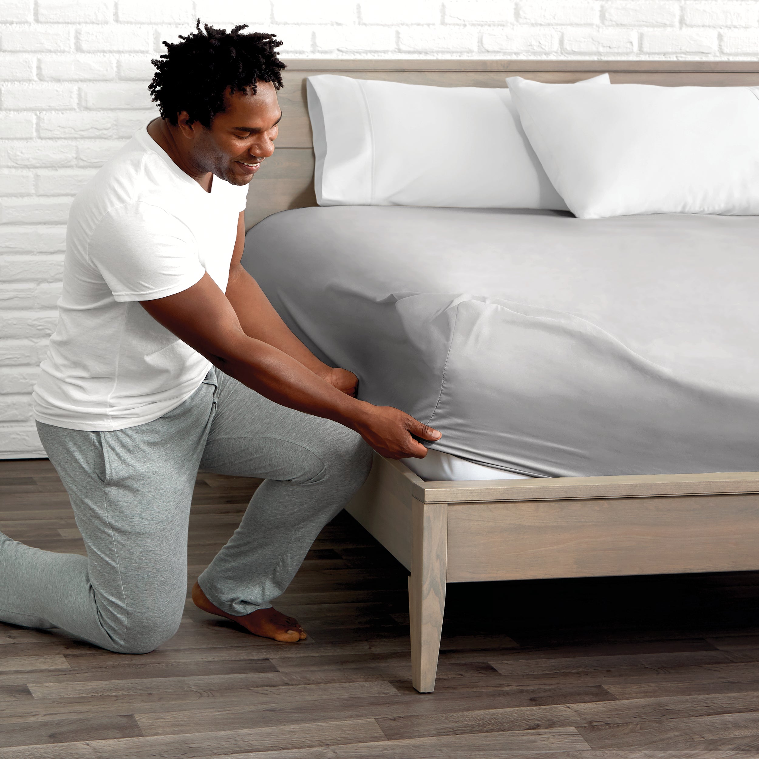 Images Extended Content Microfiber Hydrobrushed Fitted Sheet