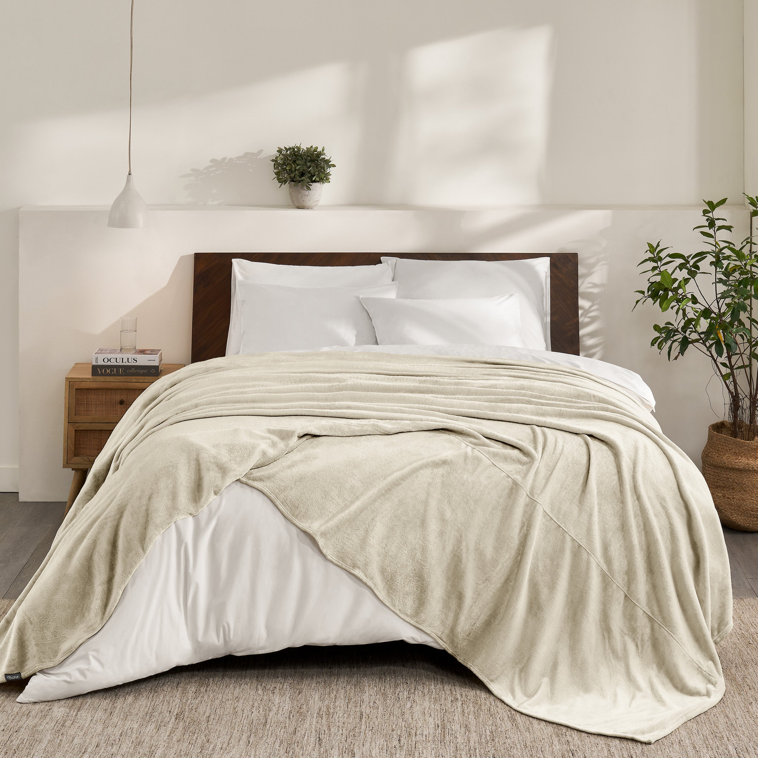 Giant microplush blanket