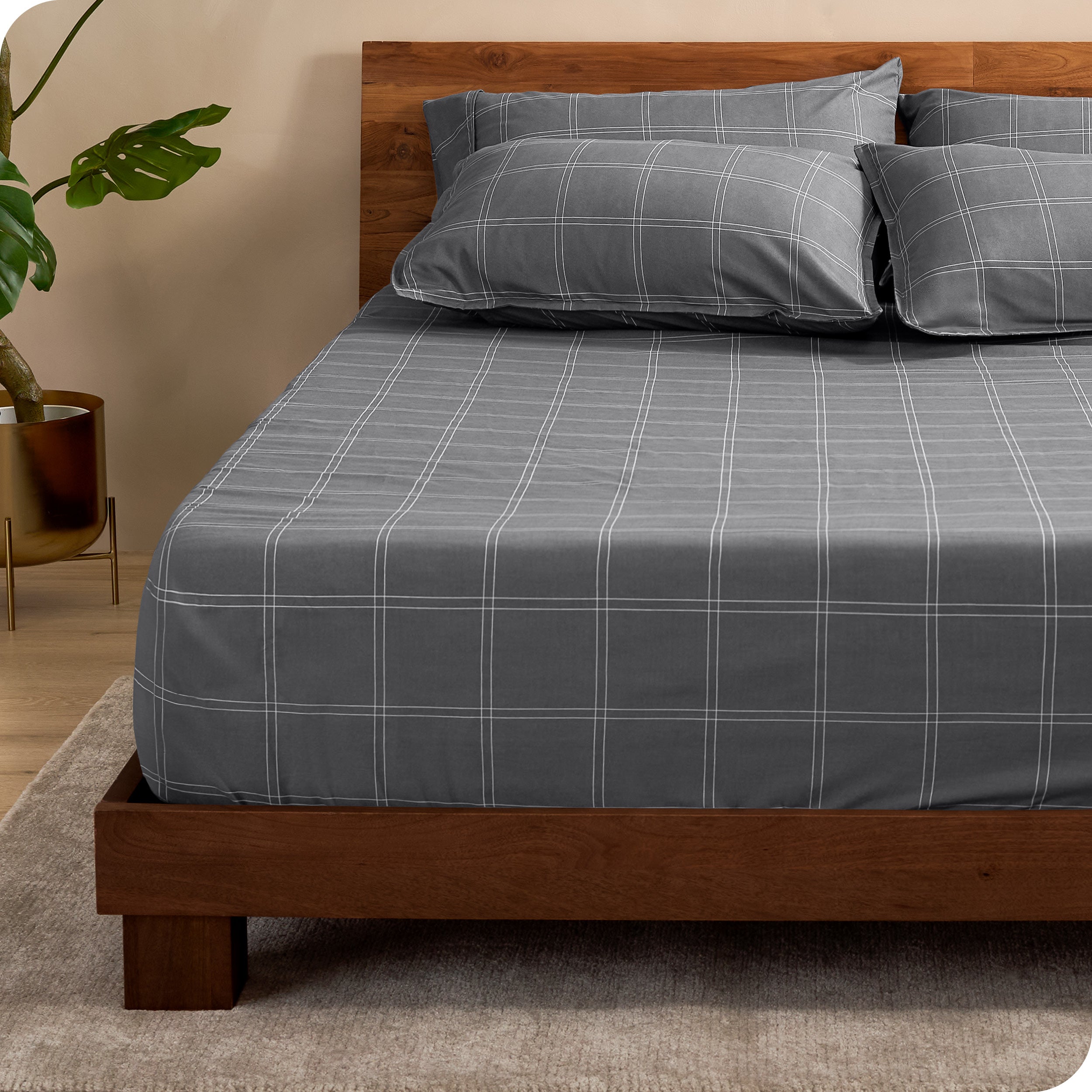 Microfiber fitted sheet prints