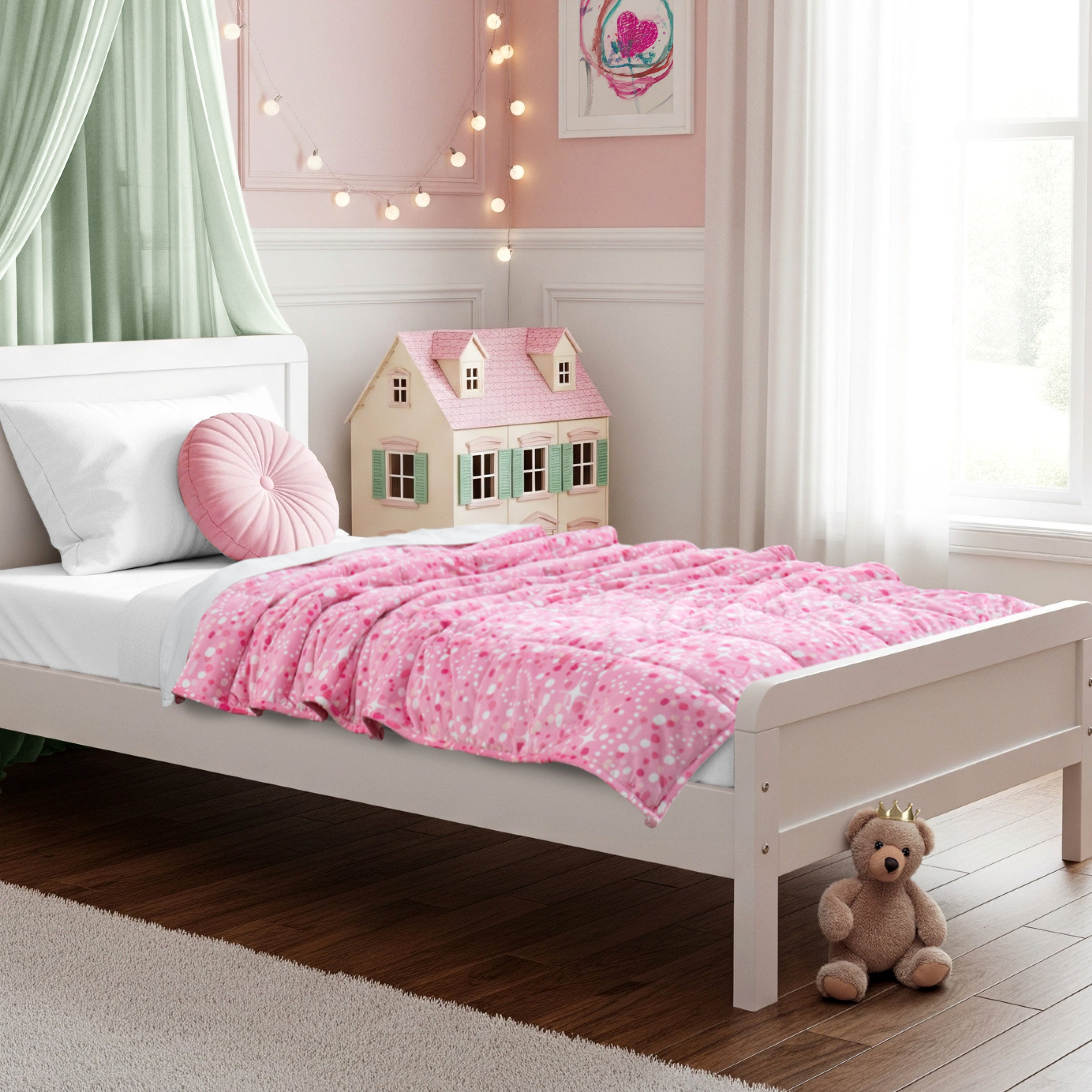 A weighted blanket laid out on a bed.