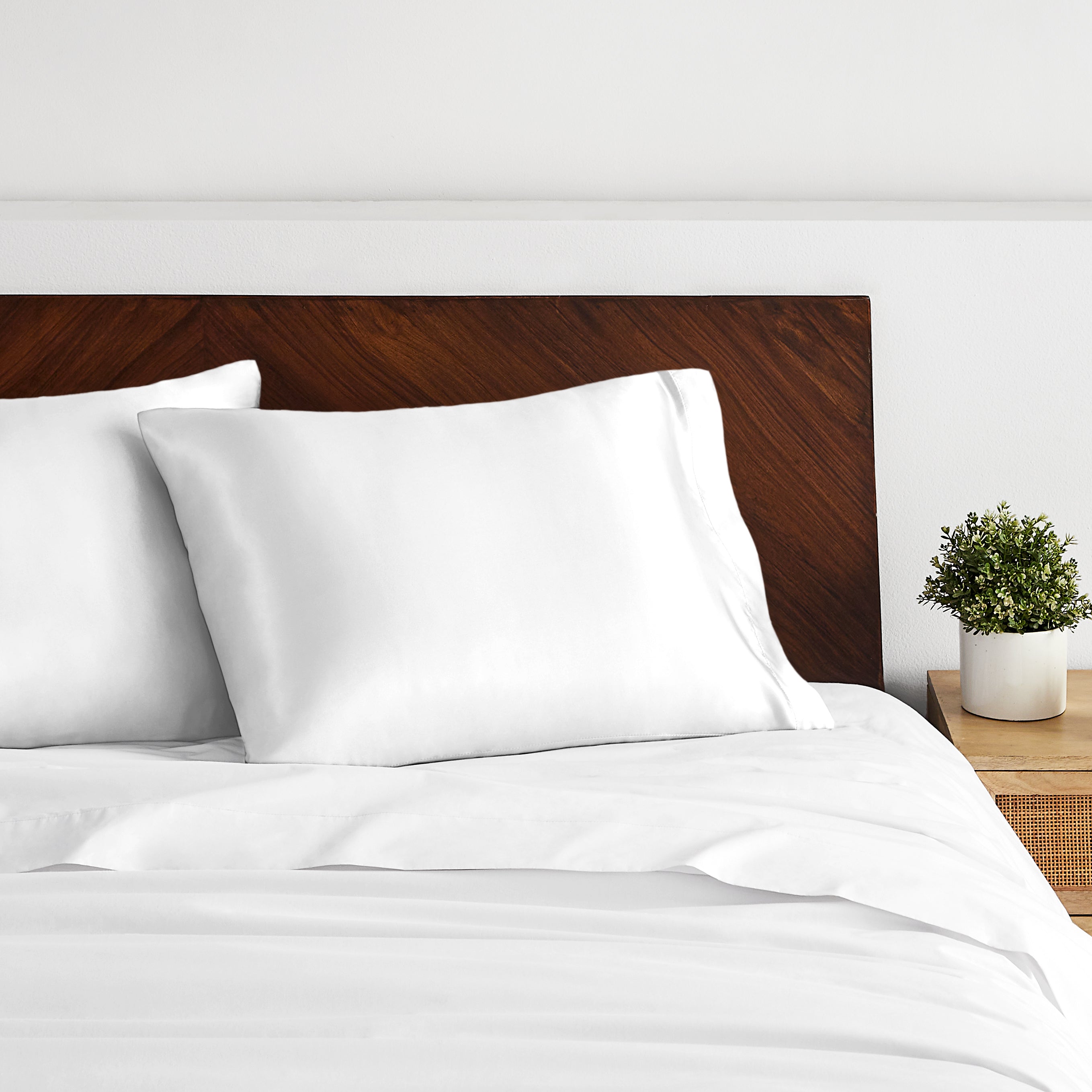 White Mb E Pillowcase Straight 7 Copy