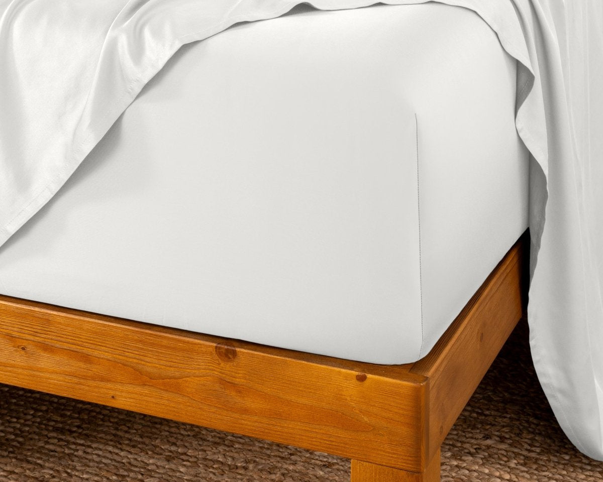 Why do fitted sheets come off the mattress? - Bare Home