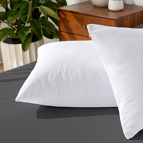 Pillow covered with white Cotton Terry Pillow Protector