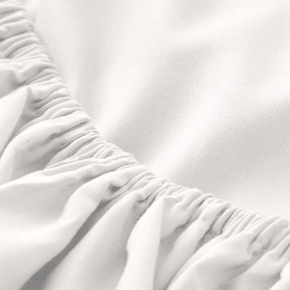 Close-up of fitted sheet with all around elastic