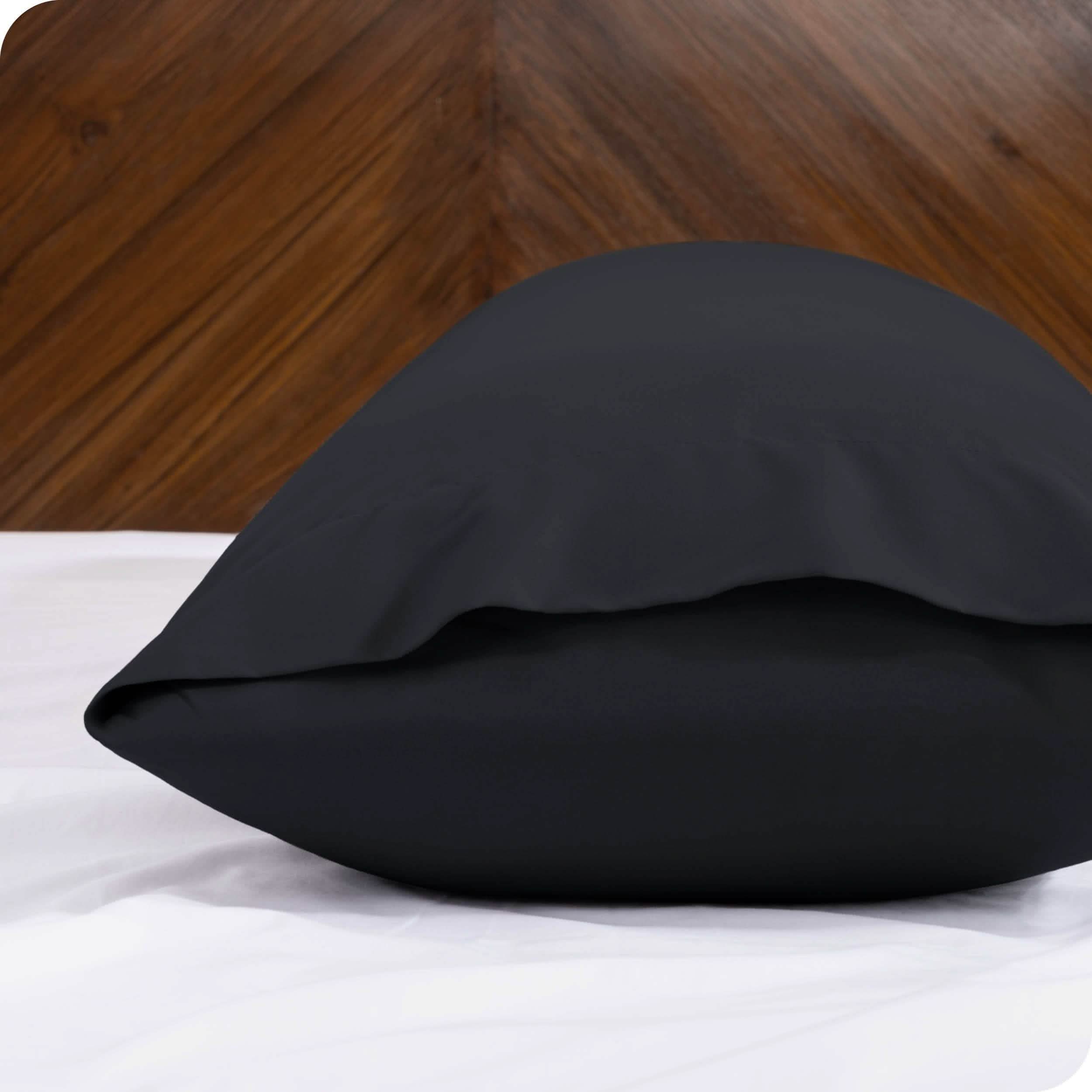 Close up of the envelope closure on a body pillowcase