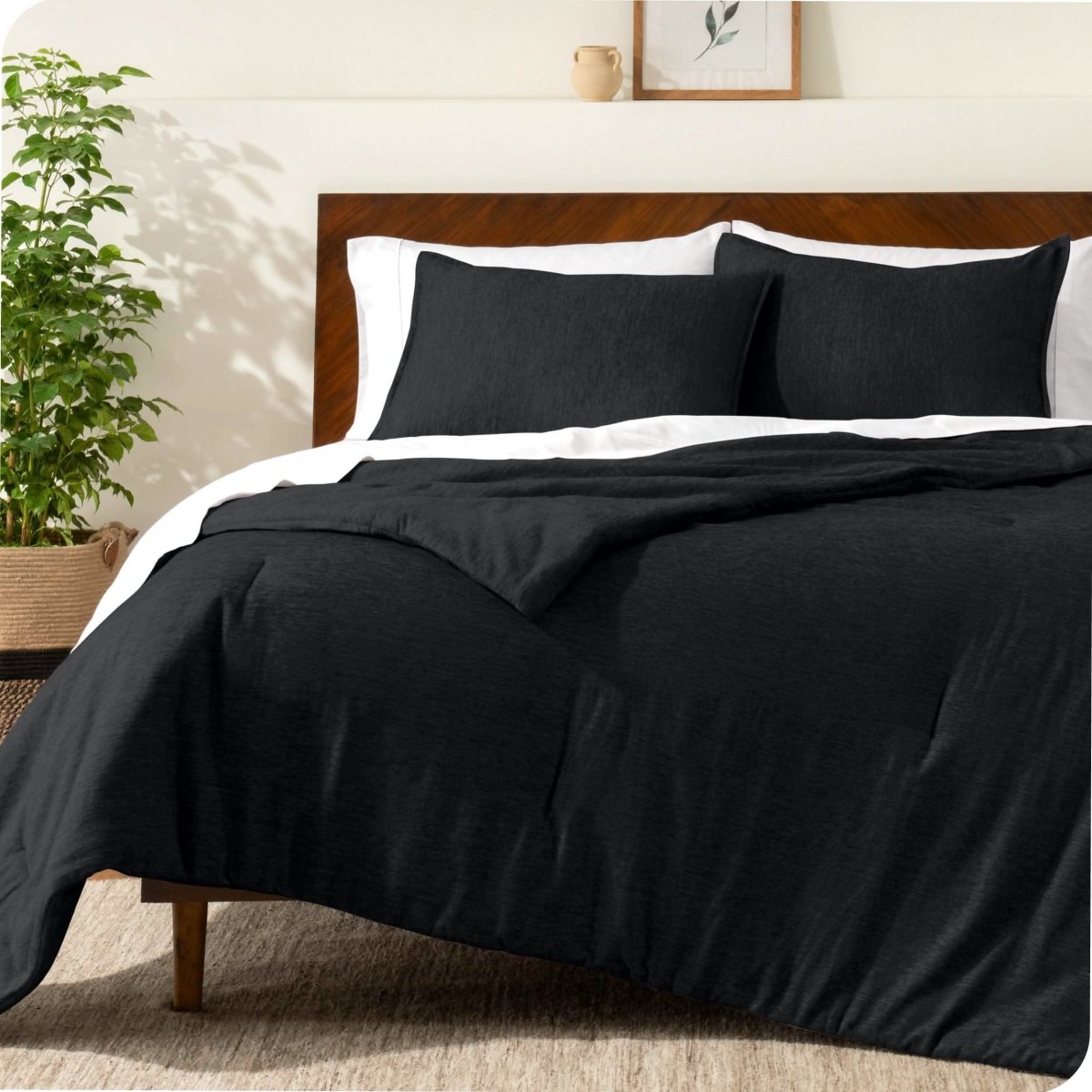 Microfiber comforter set on a bed
