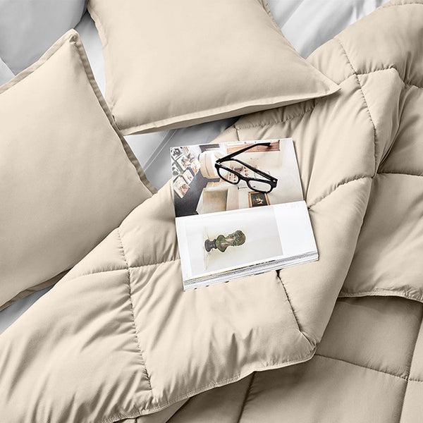 Comforters_903a09b4-ddba-4dc1-82c3-dad5210692ff-1_1_-1.jpg