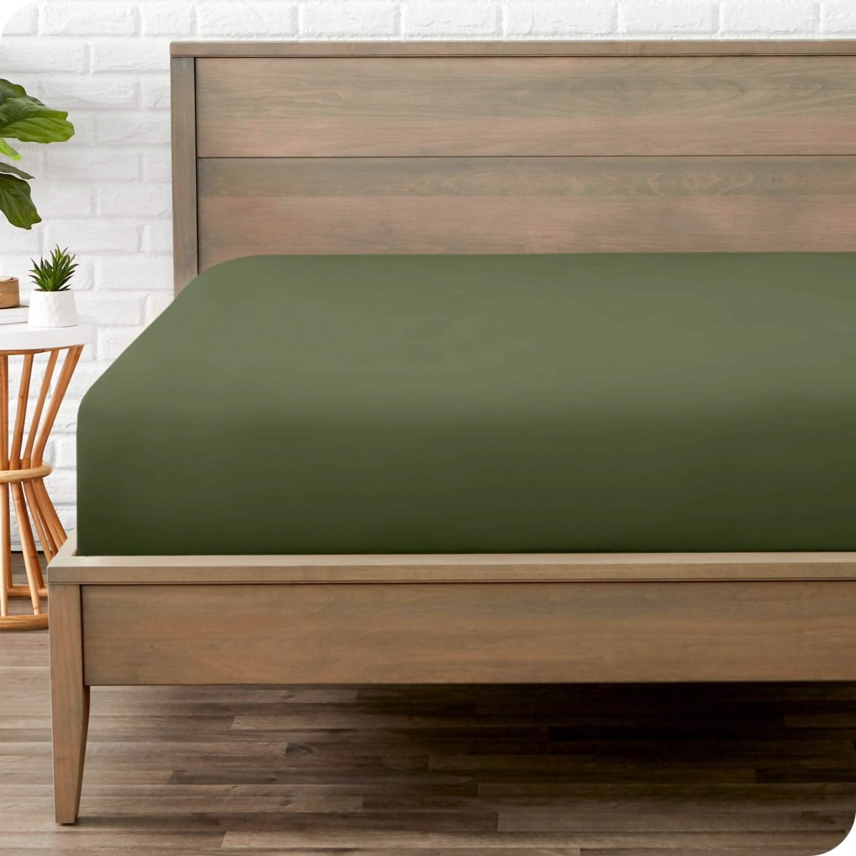 Modern bedroom with a fitted sheet on the mattress