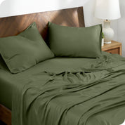 TENCEL™ Lyocell sheets on a bed. The flat sheet is folded over itself slightly.