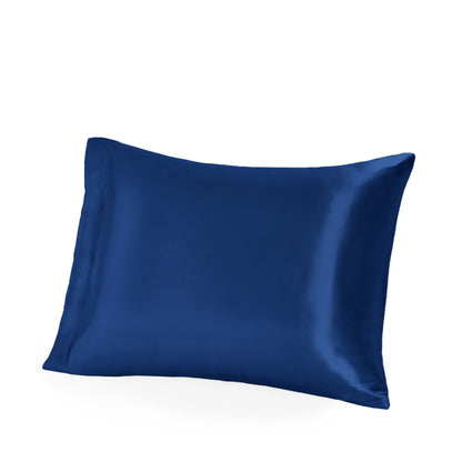 A single mulberry silk pillowcase