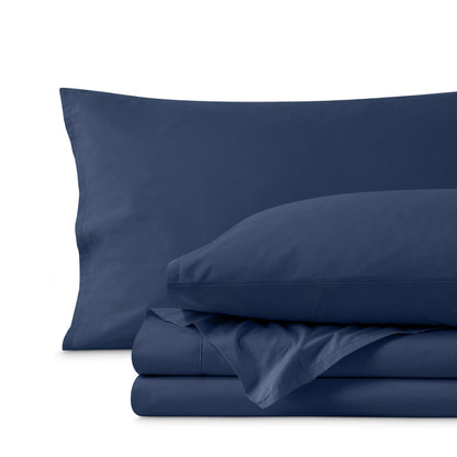 Percale sheet set folded neatly