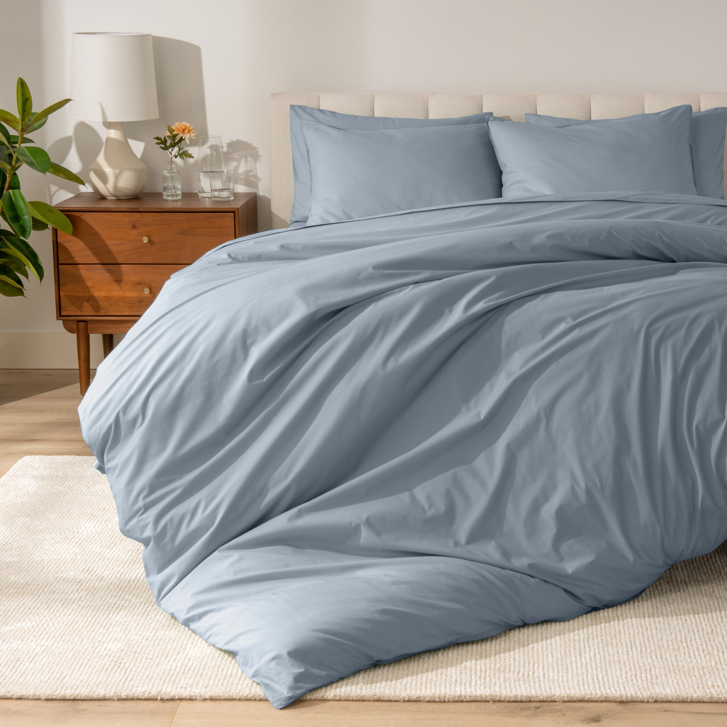 Percale duvet set on a bed