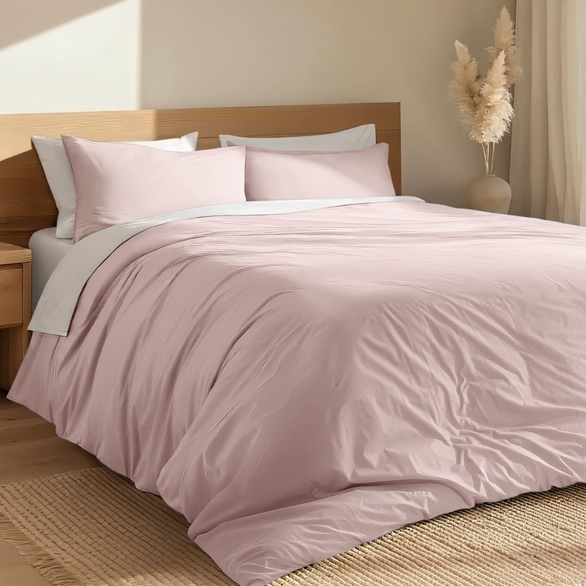A bedroom with percale bedding