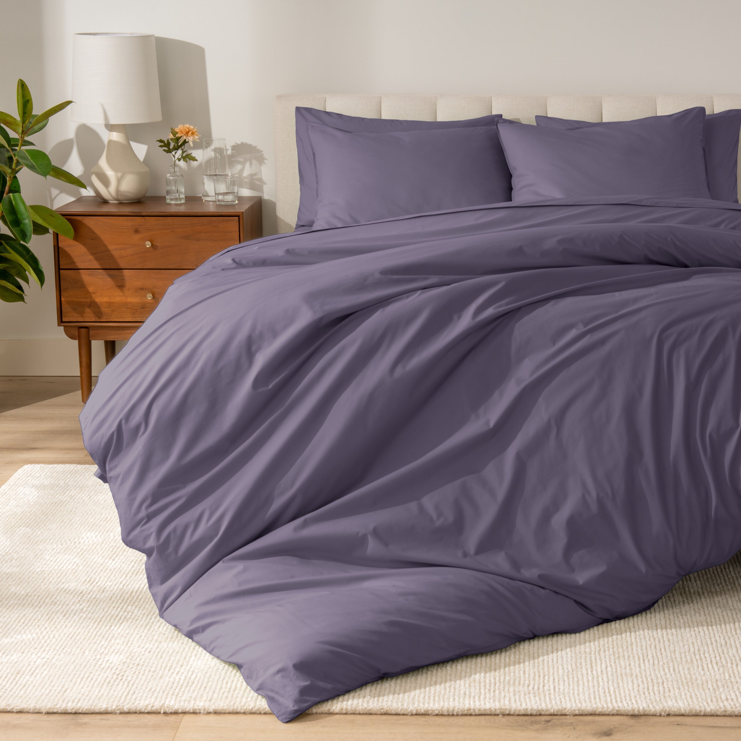 Percale duvet set on a bed
