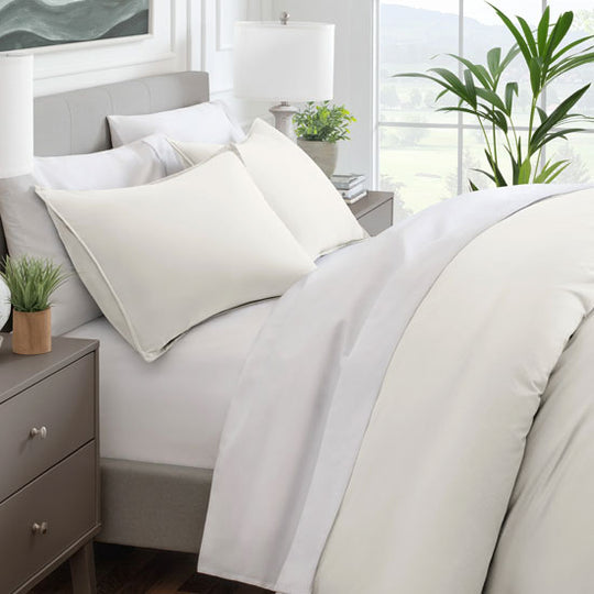 Duvet vs Comforter Comparison Which Bedding Should You Choose? Bare Home