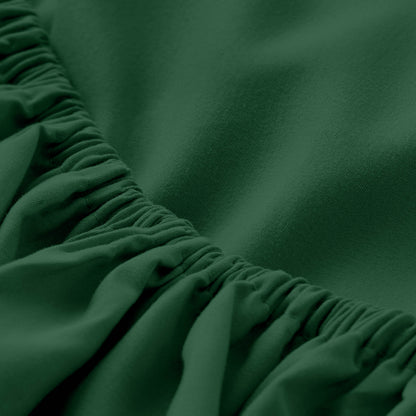 Close-up of fitted sheet with all around elastic