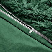 Shaggy duvet with a zipper closure