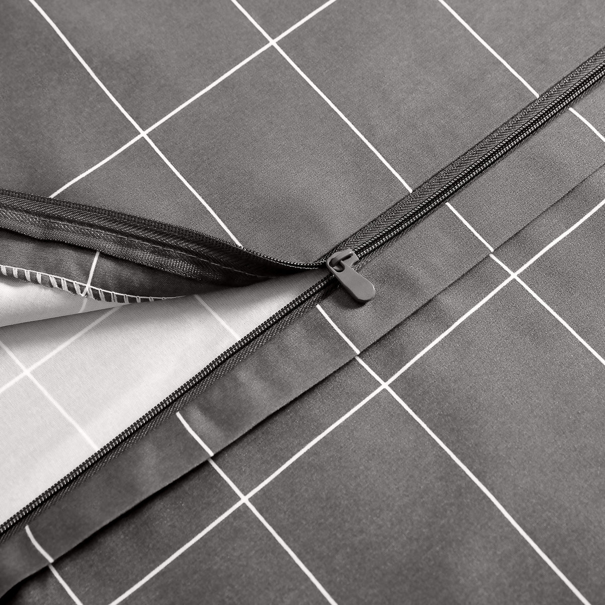 Close-up of a zipper on a duvet cover
