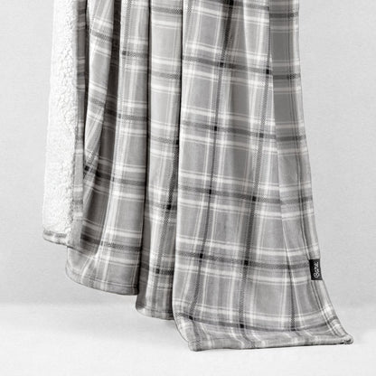 Printed sherpa blanket hanging