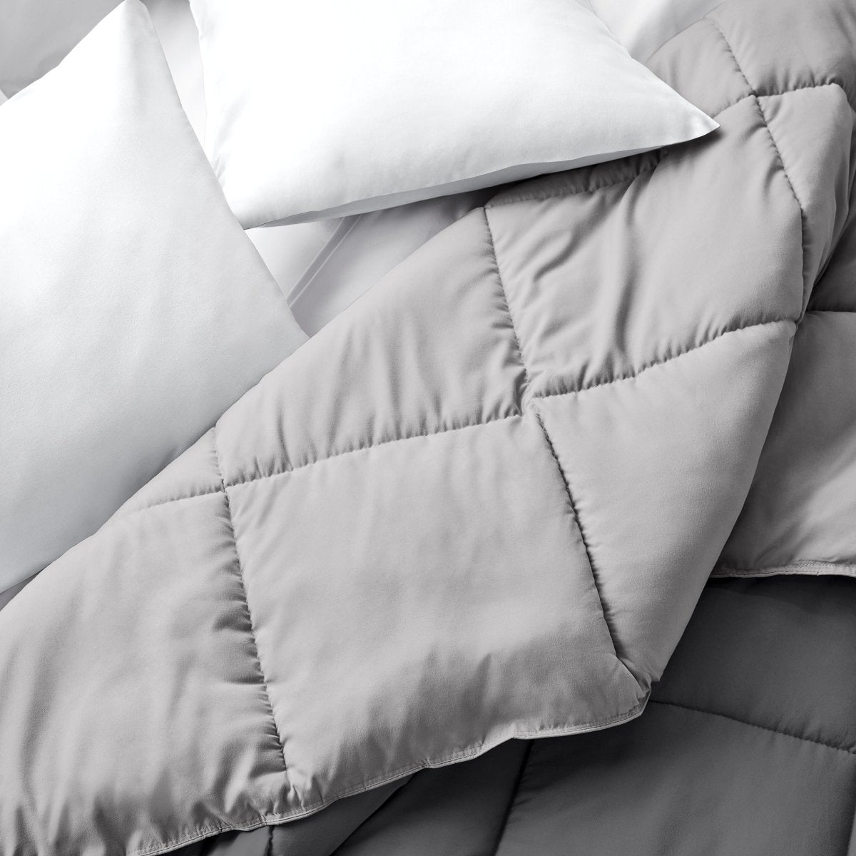 Comforter with a different color on each side