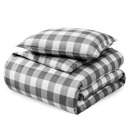 Printed duvet cover set folded