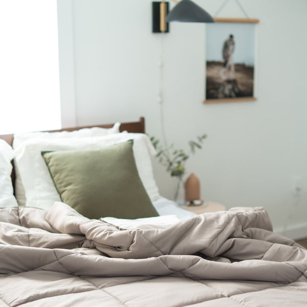 Images Extended Content Down Alternative Comforter