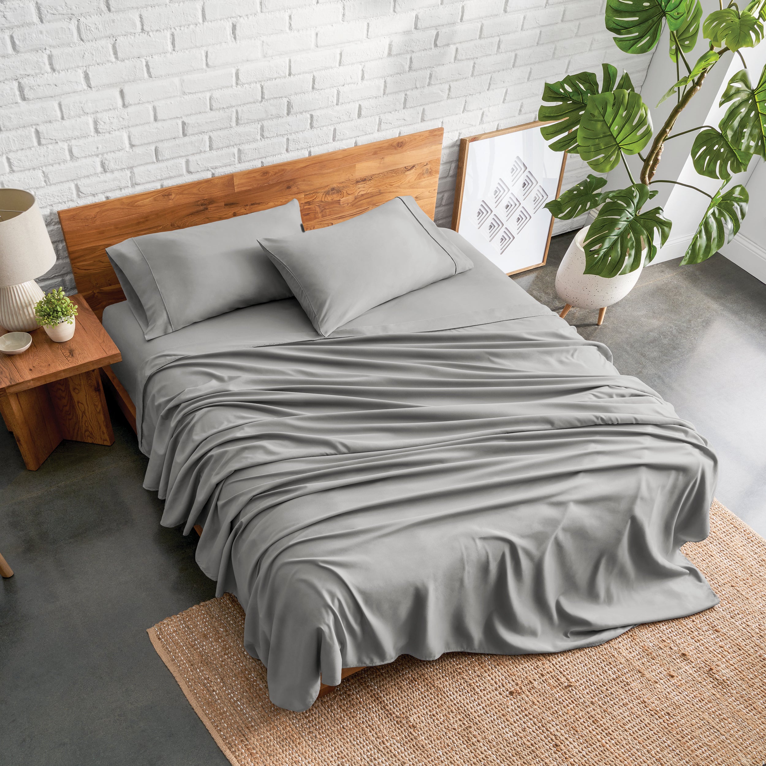 Modern Threads Soft Microfiber Solid Sheets - Luxurious Microfiber Bed  Sheets - Includes Flat Sheet, Fitted Sheet with Deep Pockets, & Pillowcases  Stone California King : : Home