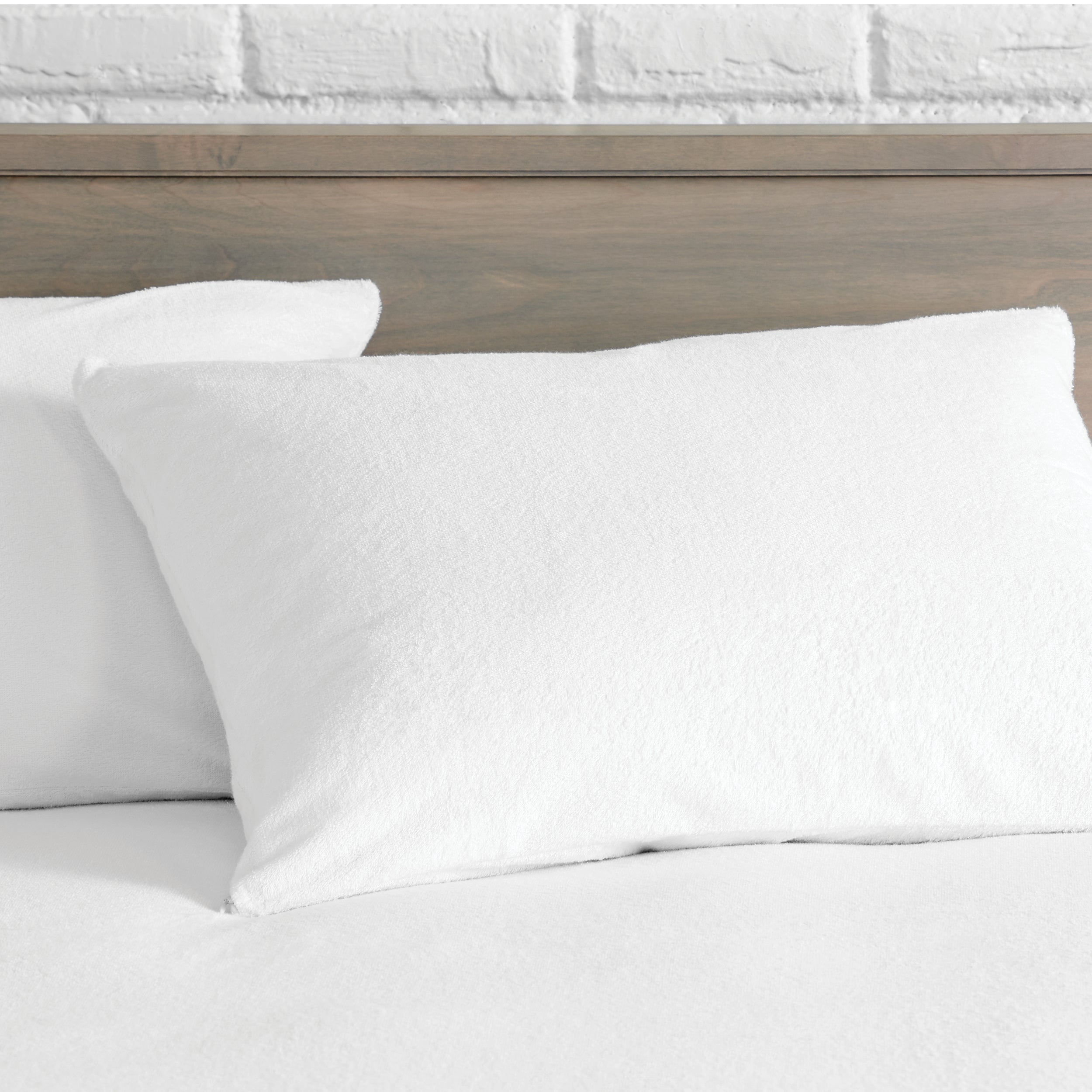 IMAGES-Extended_Content-Pillow_Protector3.jpg