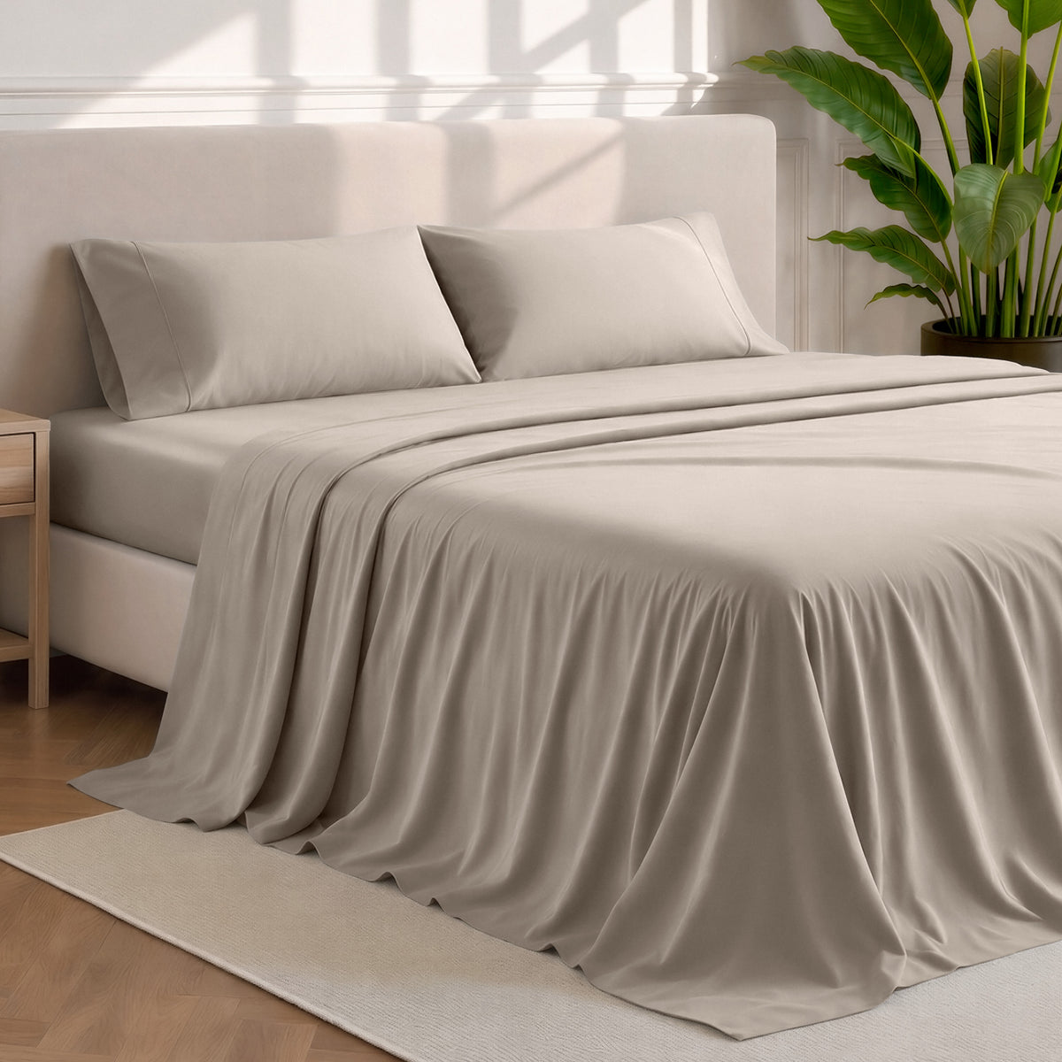 Microfiber sheets and pillowcases in a bedroom stetting