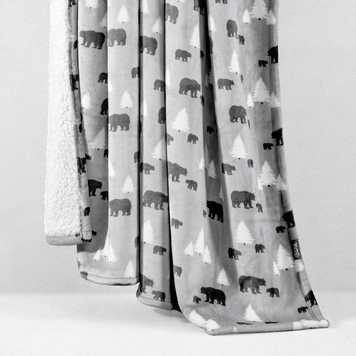 Printed sherpa blanket hanging