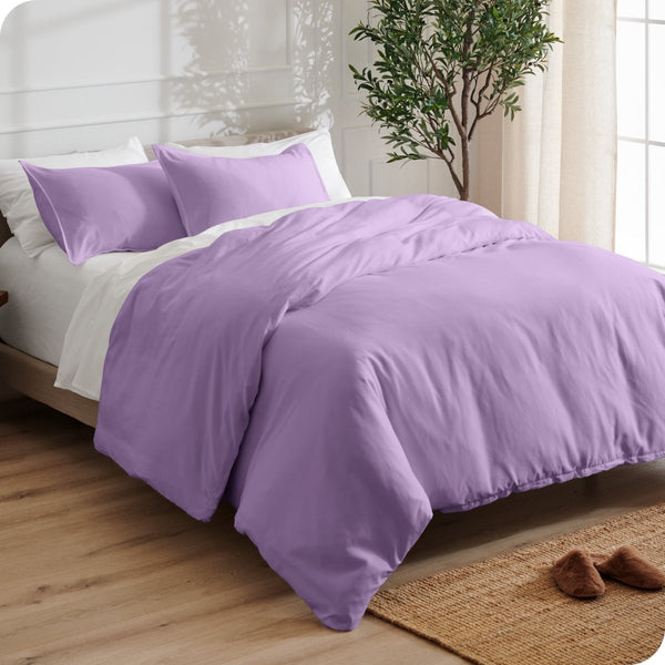 Microfiber duvet cover and matching shams on a mattress
