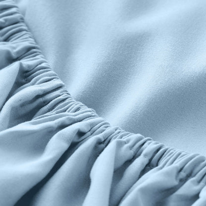 Close-up of fitted sheet with all around elastic
