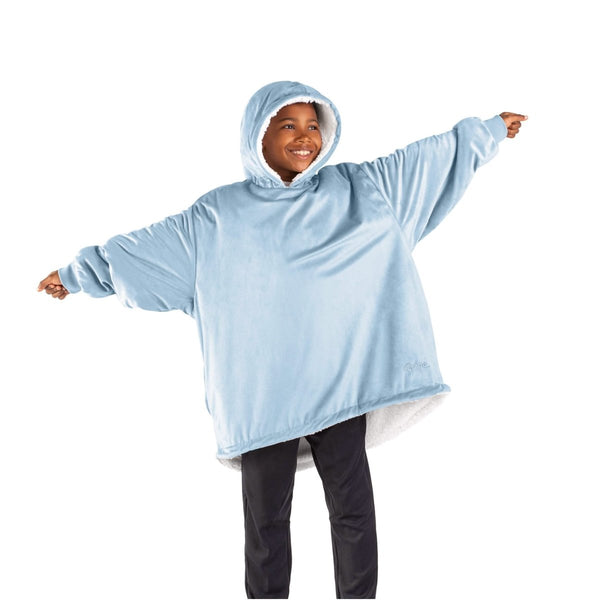 A youth wearable blanket on a child
