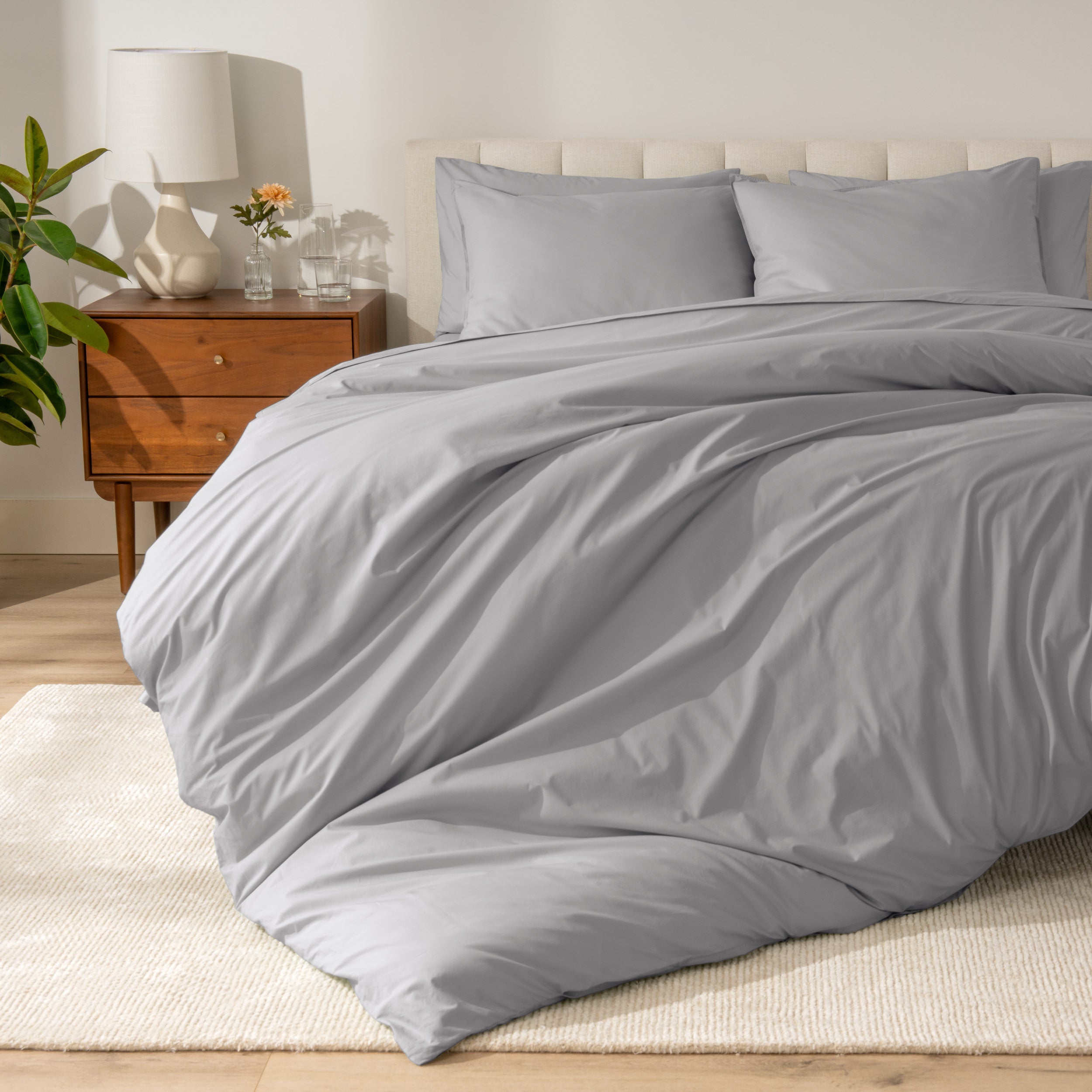 Percale duvet set on a bed