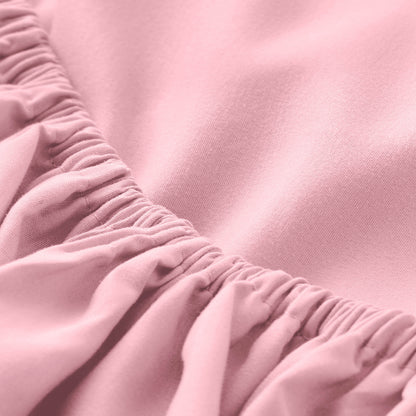 Close-up of fitted sheet with all around elastic