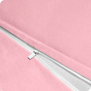 Close up of the zipper of the shaggy duvet cover