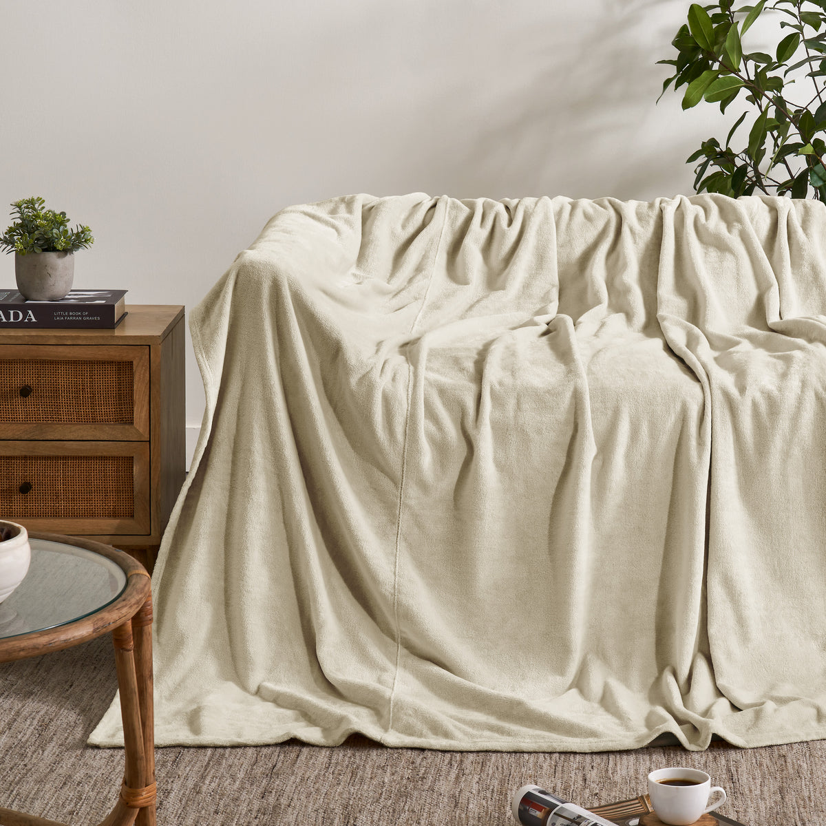 Giant microplush blanket