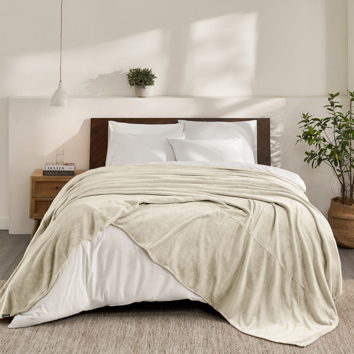 Giant microplush blanket