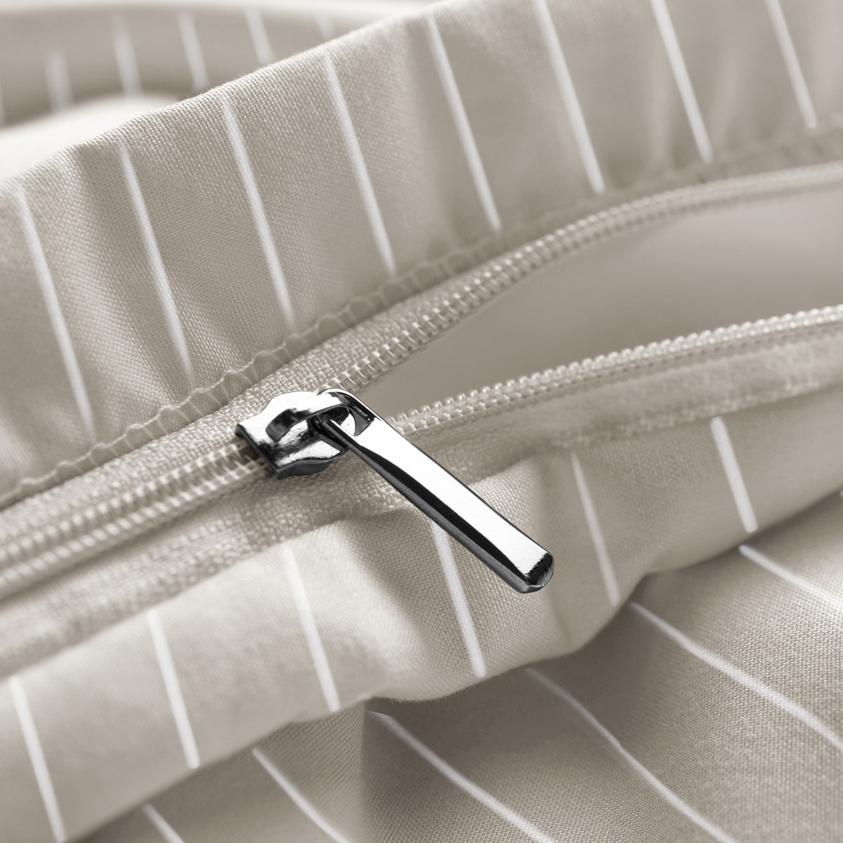 Close-up of a zipper on a duvet cover