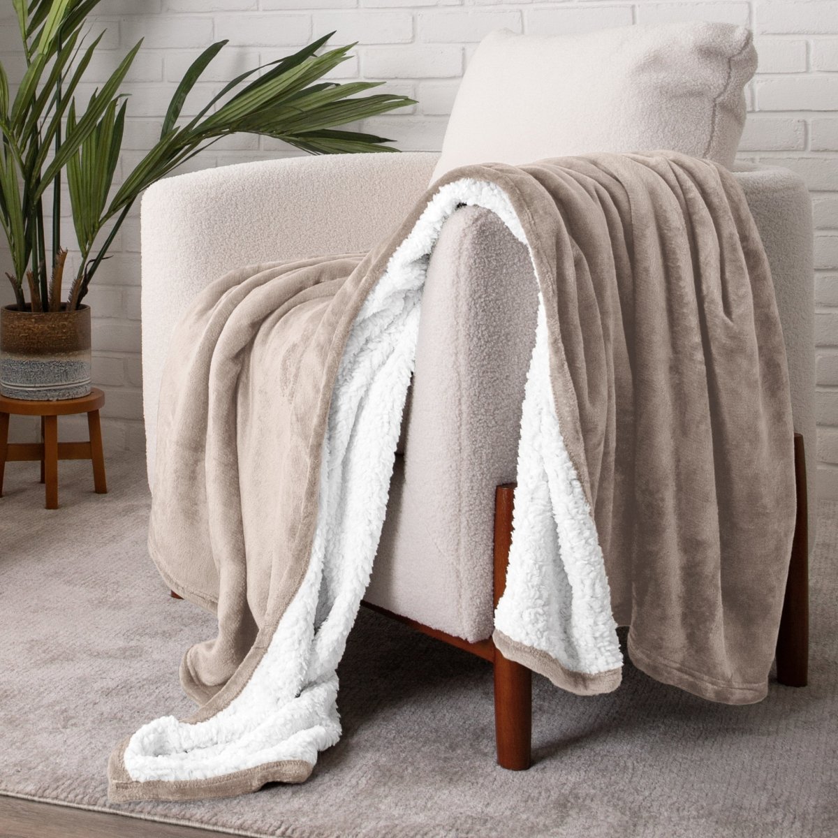 Sherpa Blanket - Bare Home