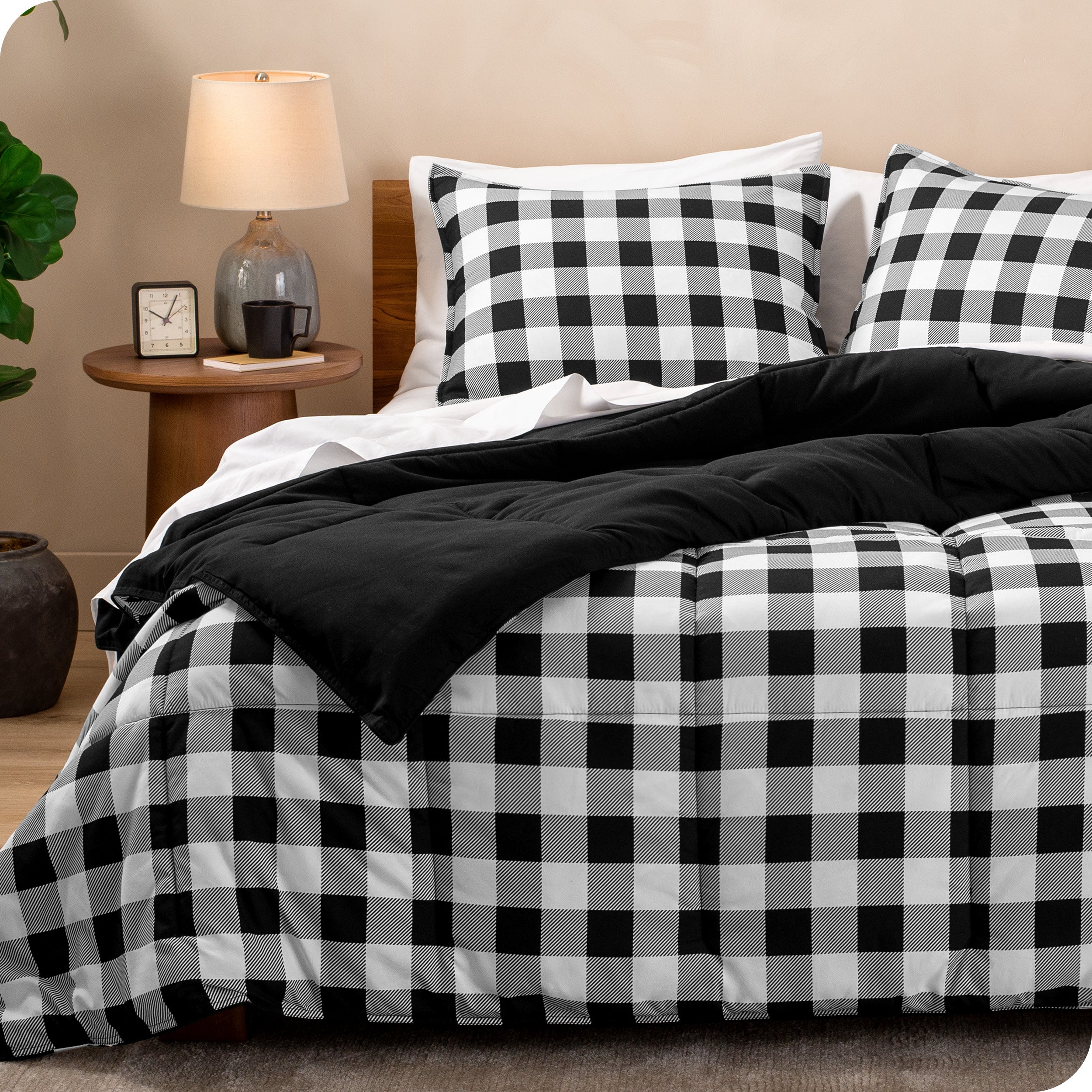 Black and white plaid comforter set