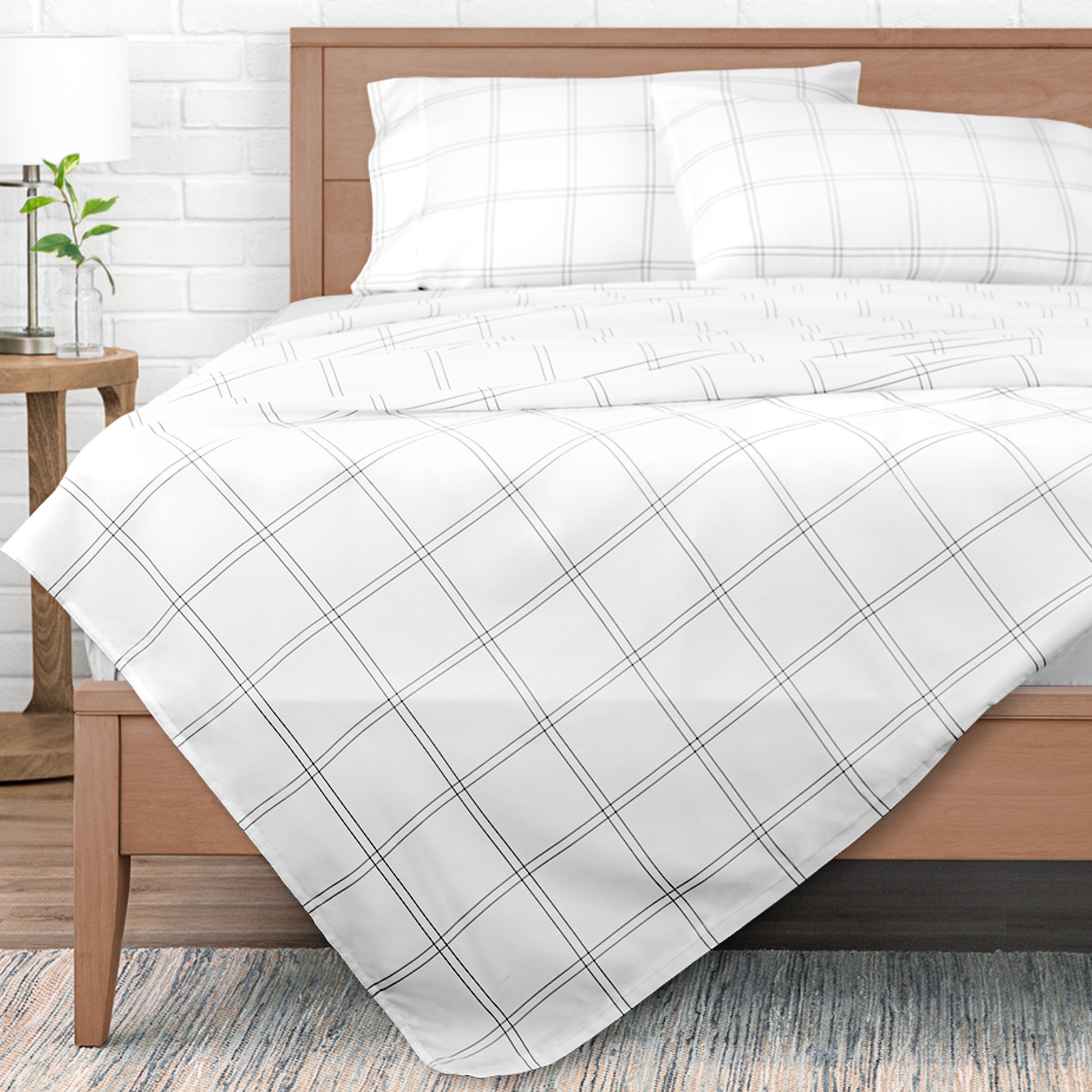 Printed flat sheet on a bed