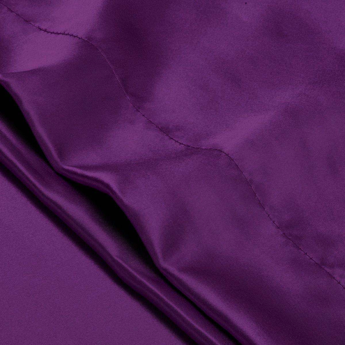 Close-up of pillowcase with envelope closure