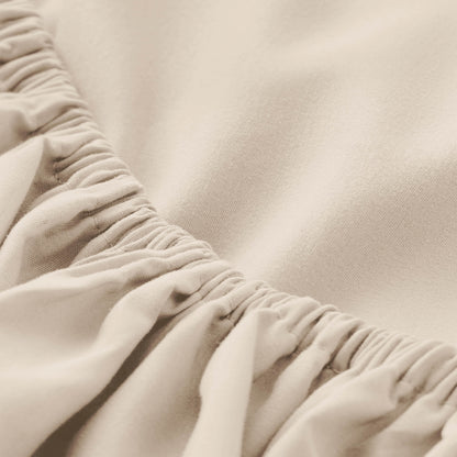 Close-up of fitted sheet with all around elastic