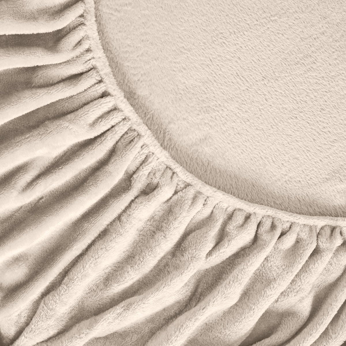 Close-up of a fitted sheet