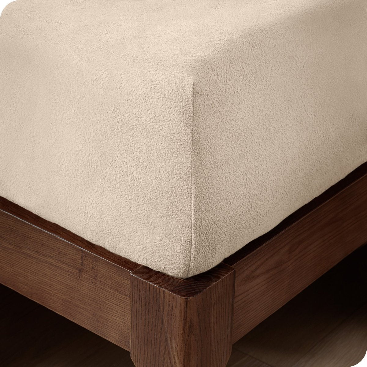 Close up of the fleece fitted sheet material