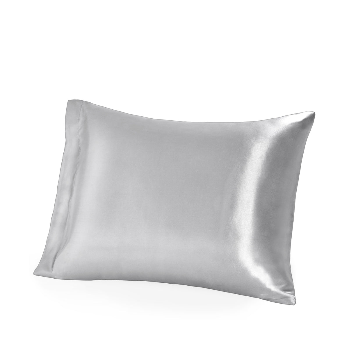 A single mulberry silk pillowcase